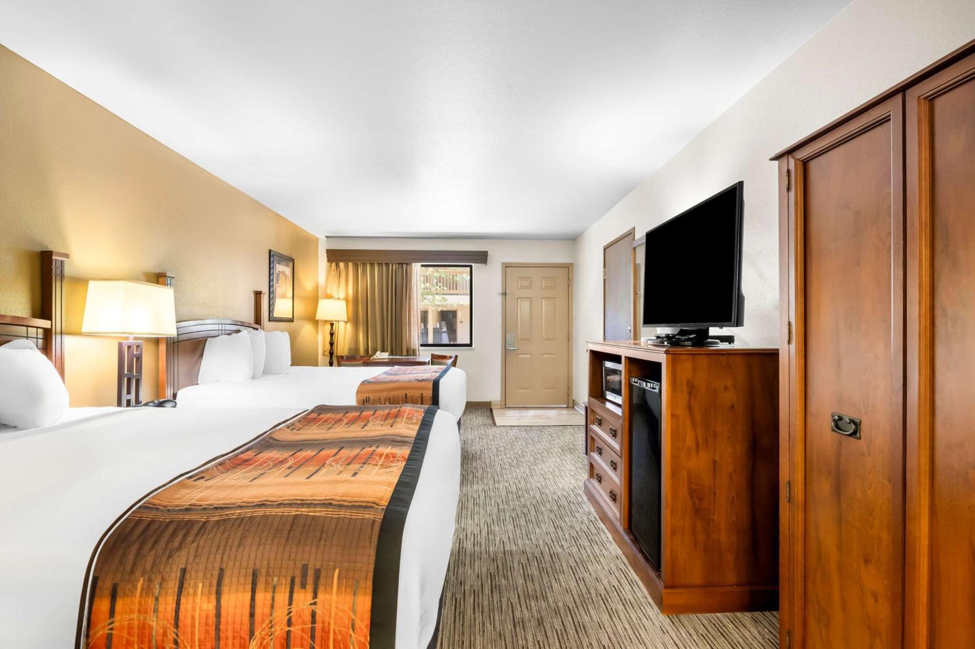 Western Grande River Inn&suites Hotel