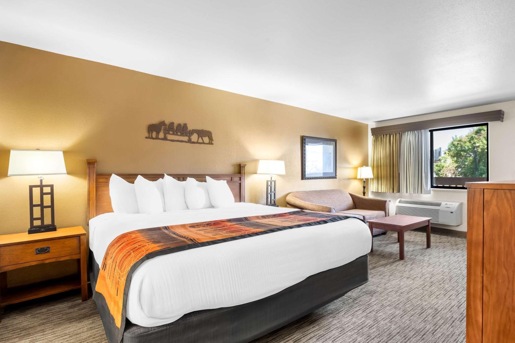 Western Grande River Inn&suites Hotel